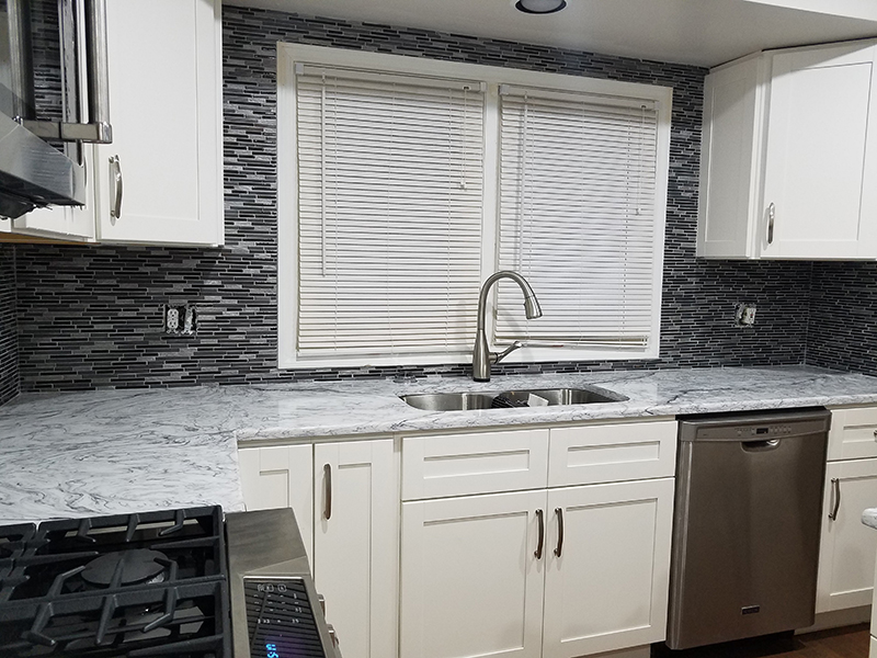 Quartz Countertop Store in Shelby Township | MGW - Sladewski_kitchen_3